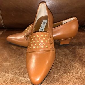 Versani One Inch Heal Brown/ Gold Ladies Shoes